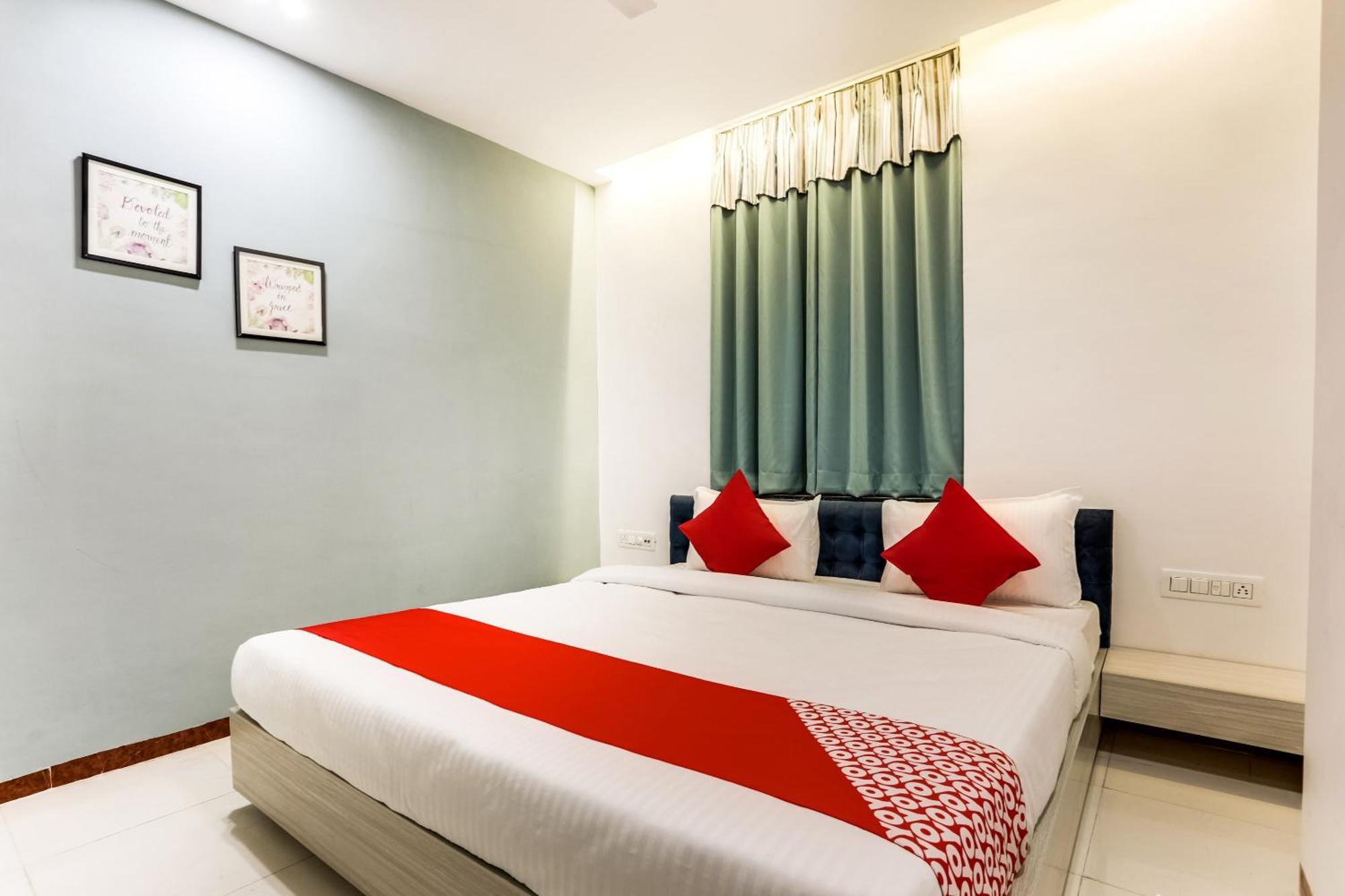 Hotel O Omkar Indaur Kültér fotó