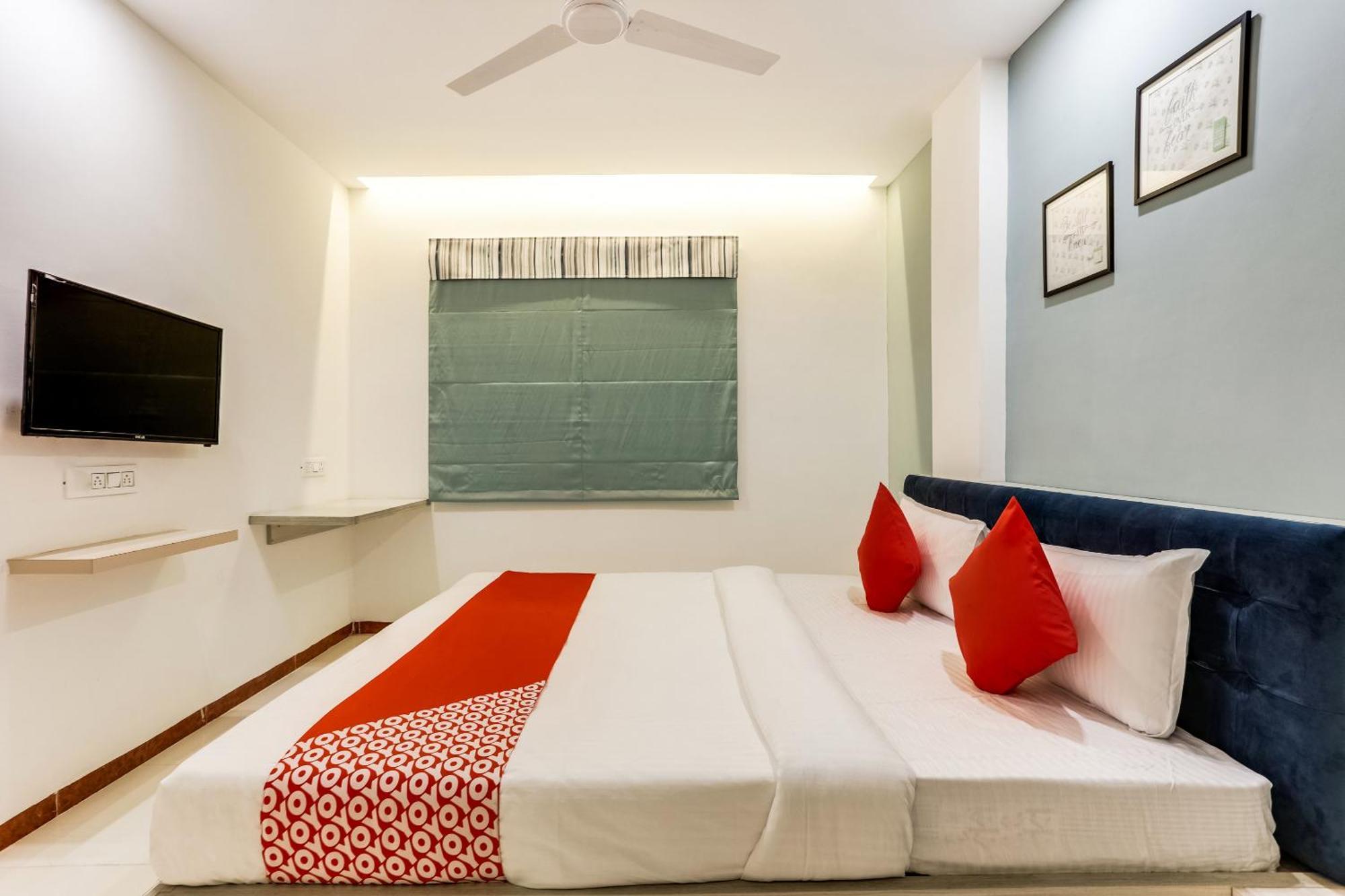 Hotel O Omkar Indaur Kültér fotó