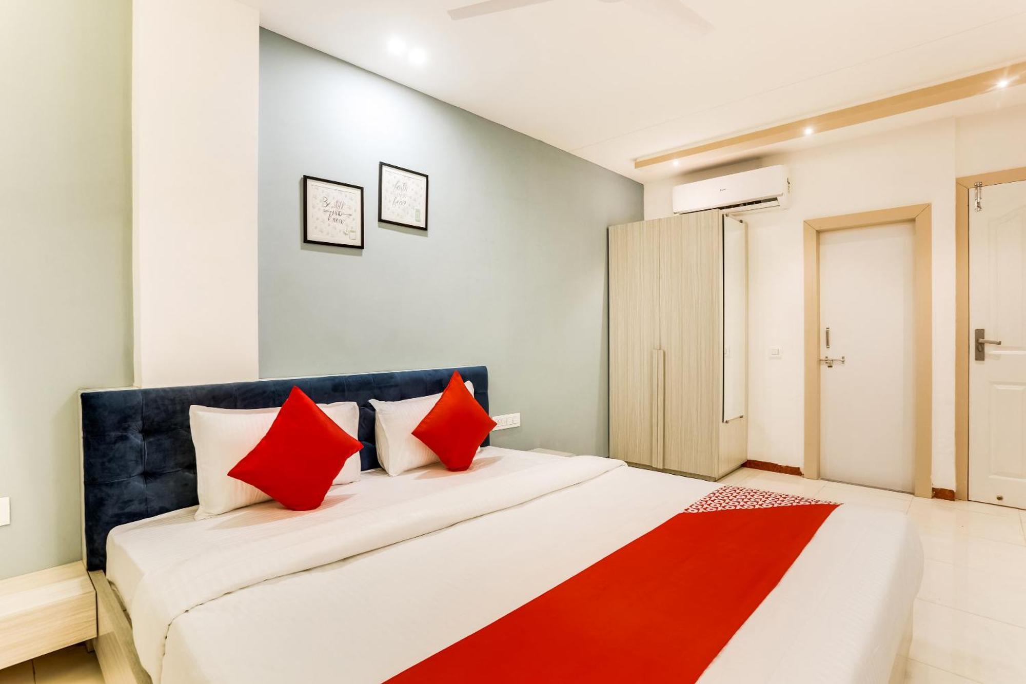 Hotel O Omkar Indaur Kültér fotó